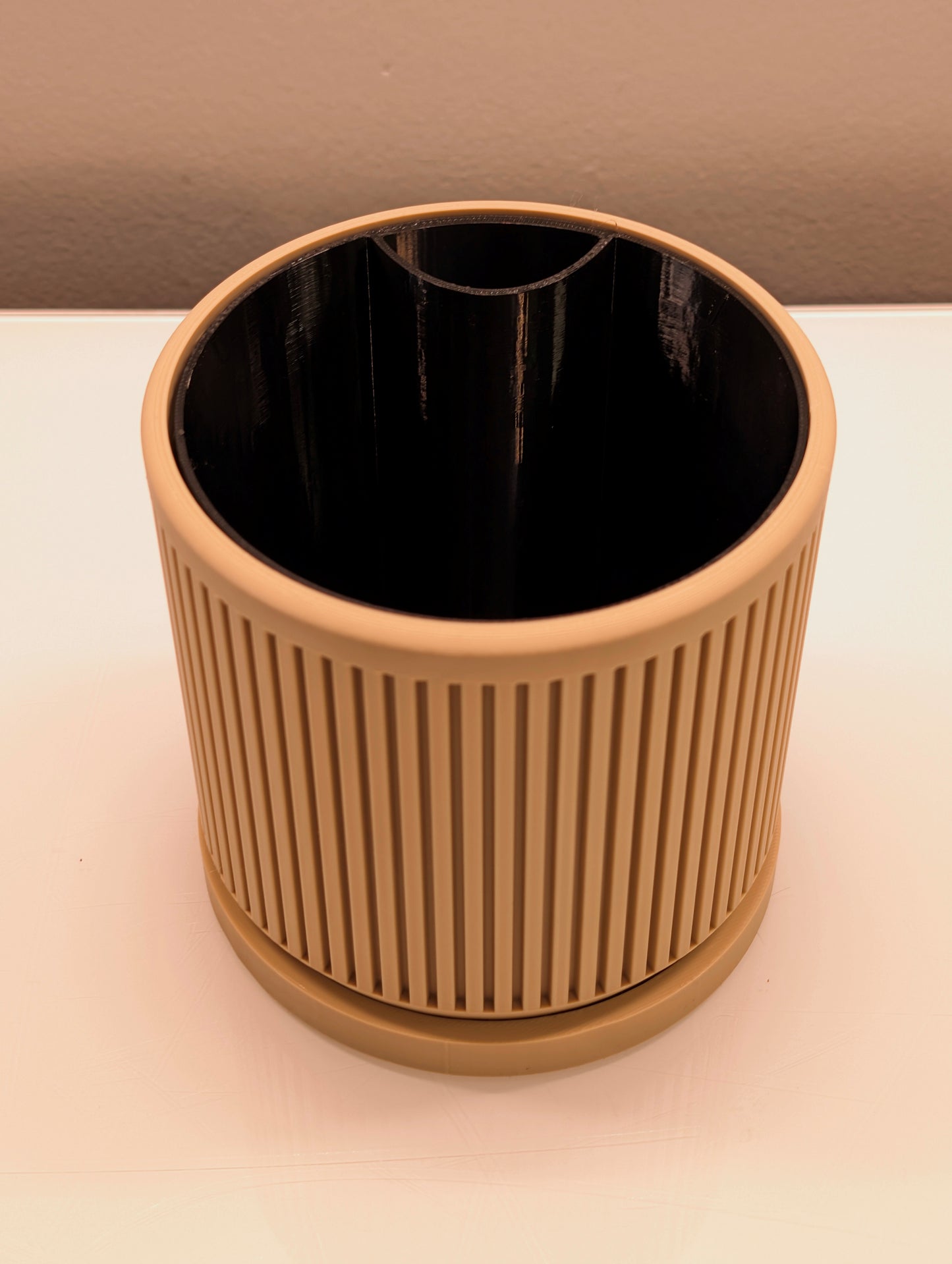 Modern Planter with Self-Watering Feature - Large