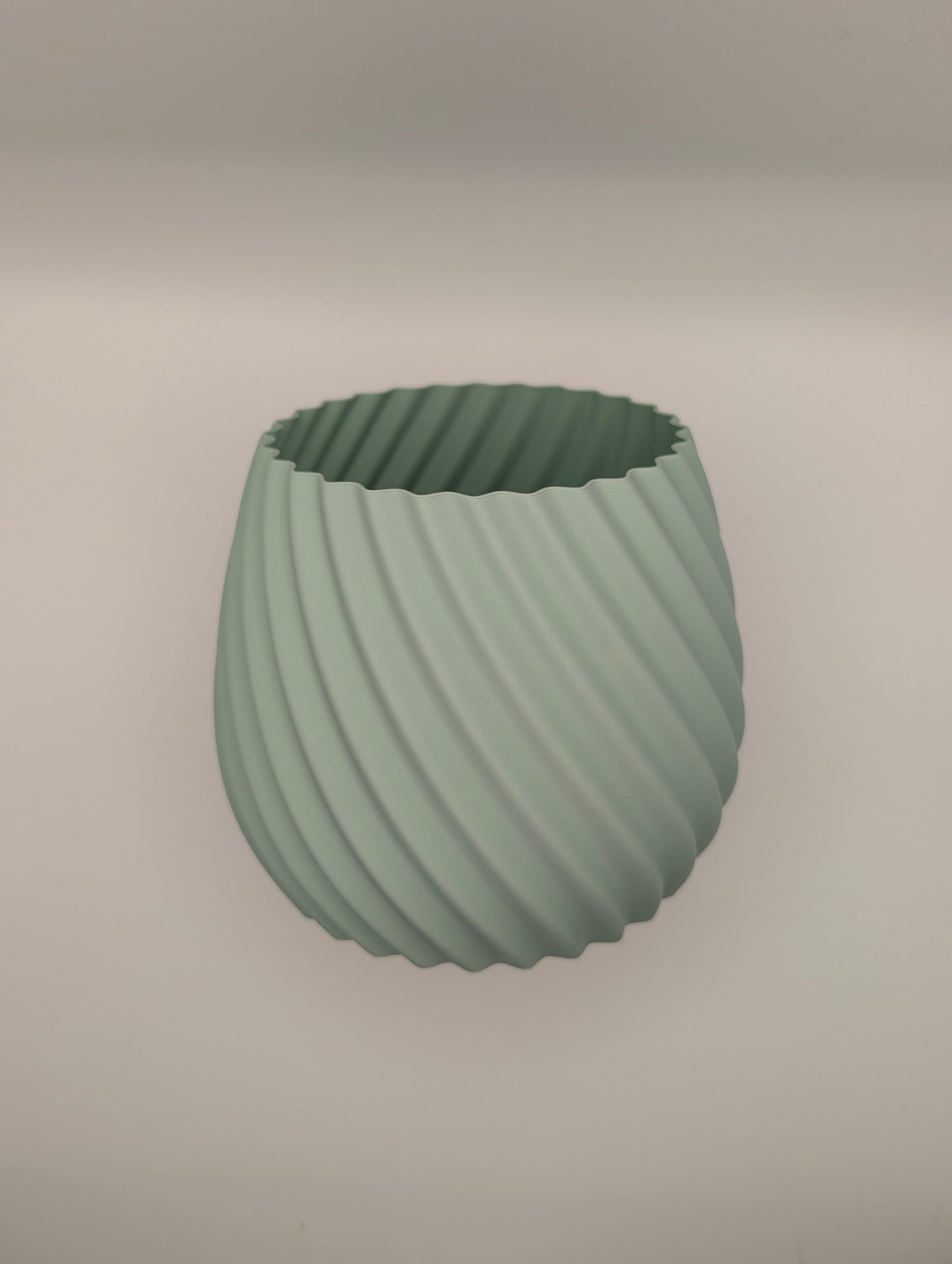 Short Twist Vase