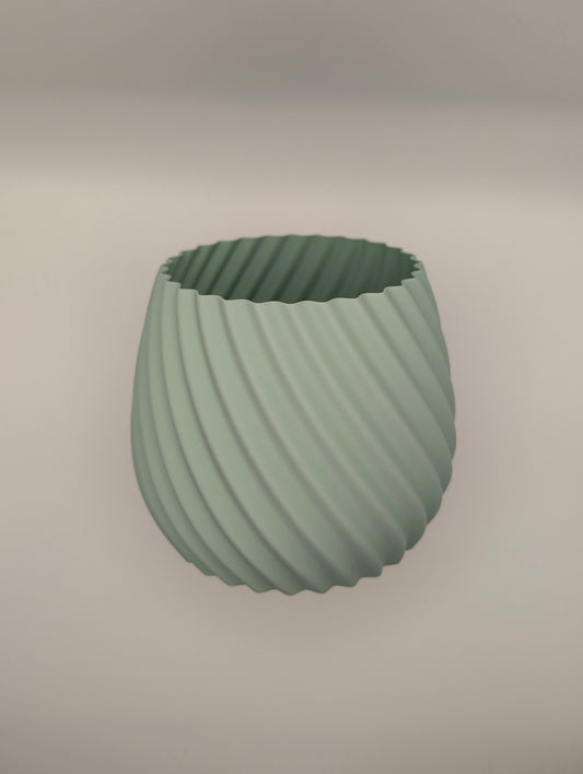 Short Twist Vase